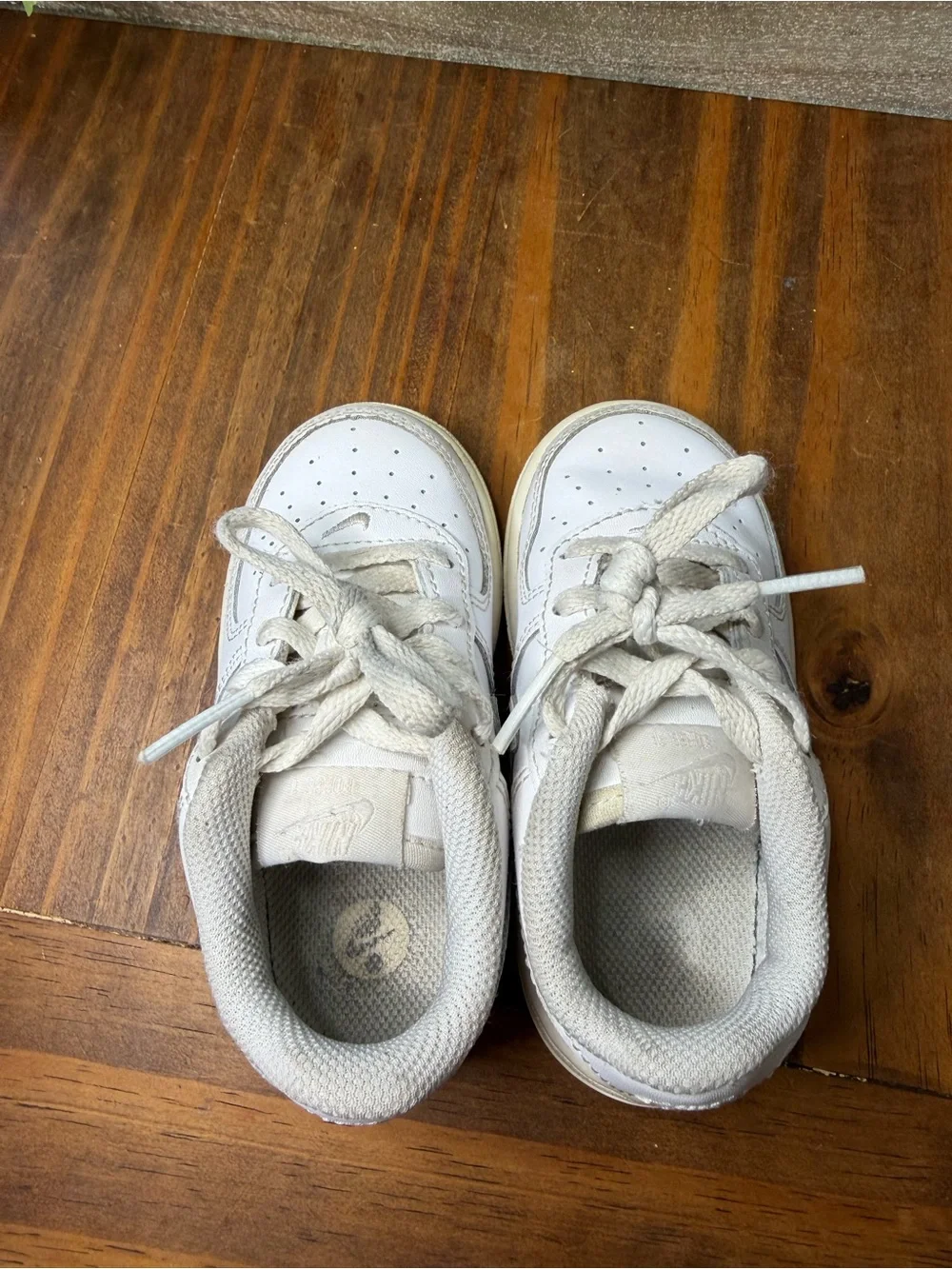 Nike youth low